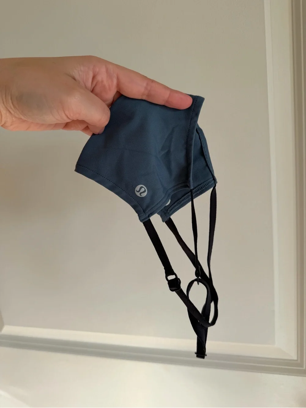 Lululemon Face Mask with Adjustable Straps | One size, Navy Blue